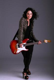 Lodovica Comello feet photo 1