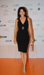 Lisa Edelstein feet photo thumbnail