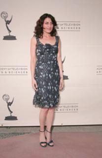 Lisa Edelstein feet photo thumbnail
