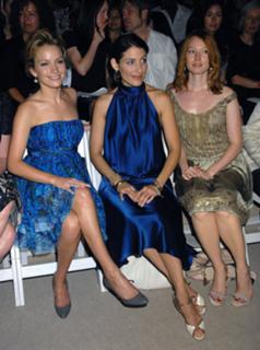 Lisa Edelstein feet photo thumbnail
