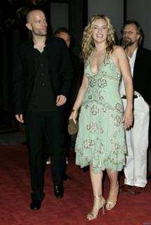 Kate Winslet feet photo thumbnail