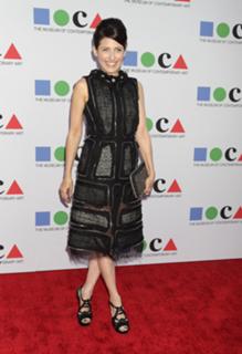 Lisa Edelstein feet photo thumbnail