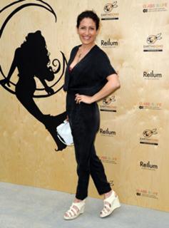 Lisa Edelstein feet photo thumbnail