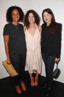 Lisa Edelstein feet photo thumbnail