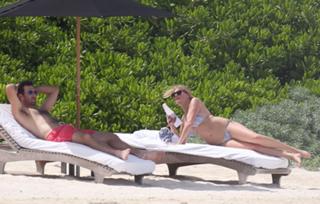 Kate Upton feet photo thumbnail