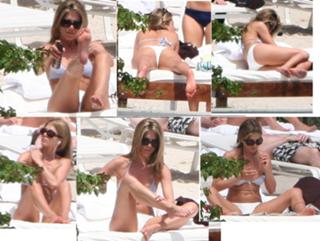 Jennifer Aniston feet photo thumbnail