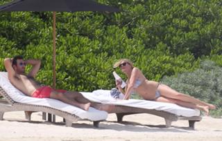 Kate Upton feet photo thumbnail