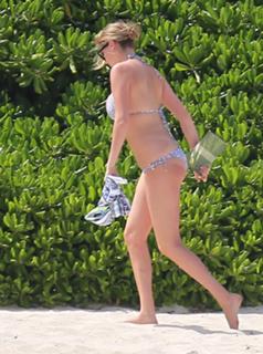 Kate Upton feet photo thumbnail