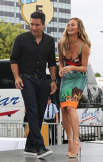 Chrissy Teigen feet photo thumbnail