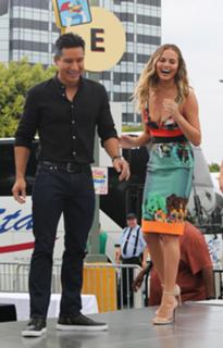 Chrissy Teigen feet photo thumbnail
