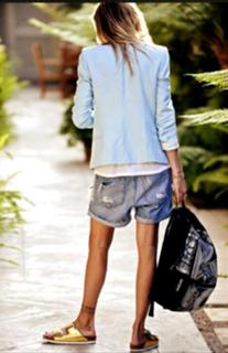 Katie Cassidy feet photo thumbnail