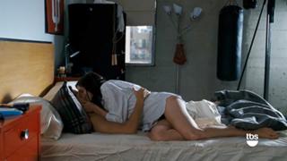 Anne Hathaway feet photo thumbnail
