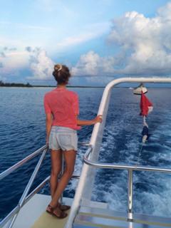 Alessia Marcuzzi feet photo thumbnail