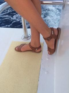 Alessia Marcuzzi feet photo thumbnail