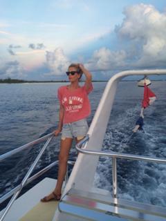 Alessia Marcuzzi feet photo thumbnail