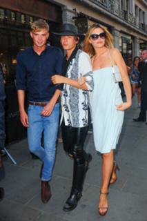 Abbey Clancy feet photo thumbnail