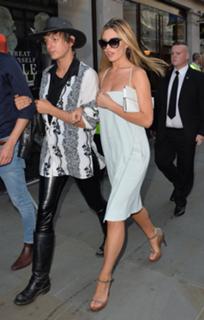 Abbey Clancy feet photo thumbnail