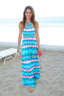 Brooke Burke feet photo thumbnail