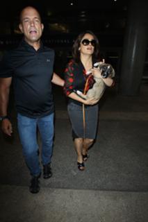 Salma Hayek feet photo thumbnail
