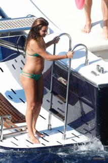 Lea Michele feet photo thumbnail