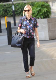 Fearne Cotton feet photo thumbnail