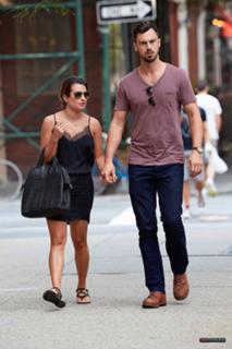 Lea Michele feet photo thumbnail