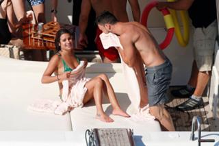 Lea Michele feet photo thumbnail