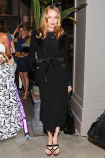 Uma Thurman feet photo thumbnail