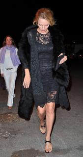 Uma Thurman feet photo thumbnail