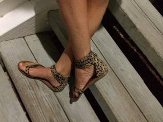 Alessia Marcuzzi feet photo thumbnail