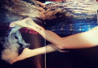 Federica Pellegrini feet photo thumbnail