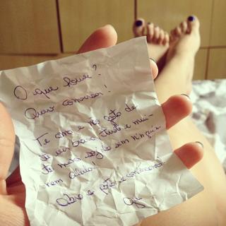 Kéfera Buchmann feet photo thumbnail