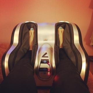 Kéfera Buchmann feet photo thumbnail