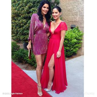 Angie Harmon feet photo thumbnail