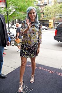 Kesha feet photo thumbnail