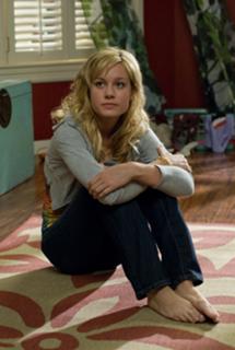 Brie Larson feet photo thumbnail