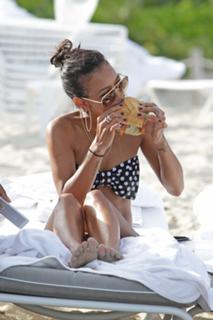 Karrueche Tran feet photo thumbnail