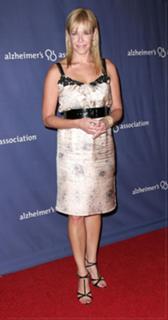 Chelsea Handler feet photo thumbnail