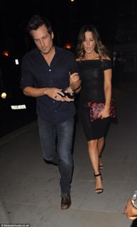 Kate Beckinsale feet photo thumbnail