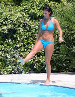 Lucy Mecklenburgh feet photo thumbnail