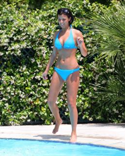 Lucy Mecklenburgh feet photo thumbnail