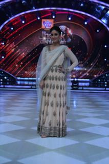 Kareena Kapoor feet photo thumbnail