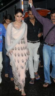 Kareena Kapoor feet photo thumbnail