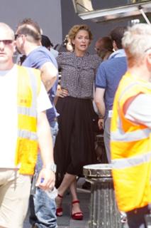 Uma Thurman feet photo thumbnail