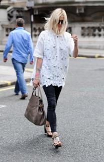 Fearne Cotton feet photo thumbnail