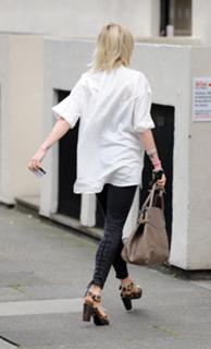 Fearne Cotton feet photo thumbnail