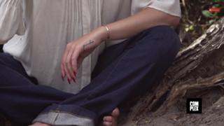 Lana Del Rey feet photo thumbnail