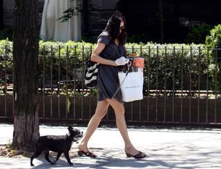 Famke Janssen feet photo thumbnail