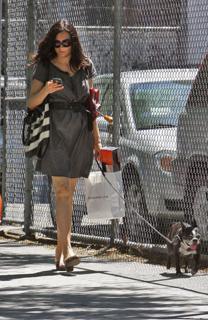 Famke Janssen feet photo thumbnail