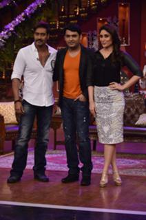 Kareena Kapoor feet photo thumbnail